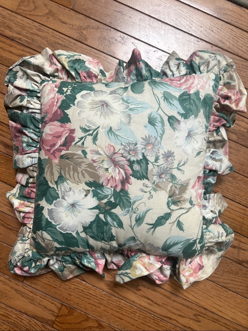 Waverly Floral Ruffled Square Throw Pillows Pair in Green and Pink - Picture 3 of 5